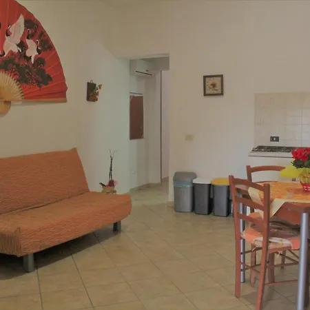 Hibiscus Apartment